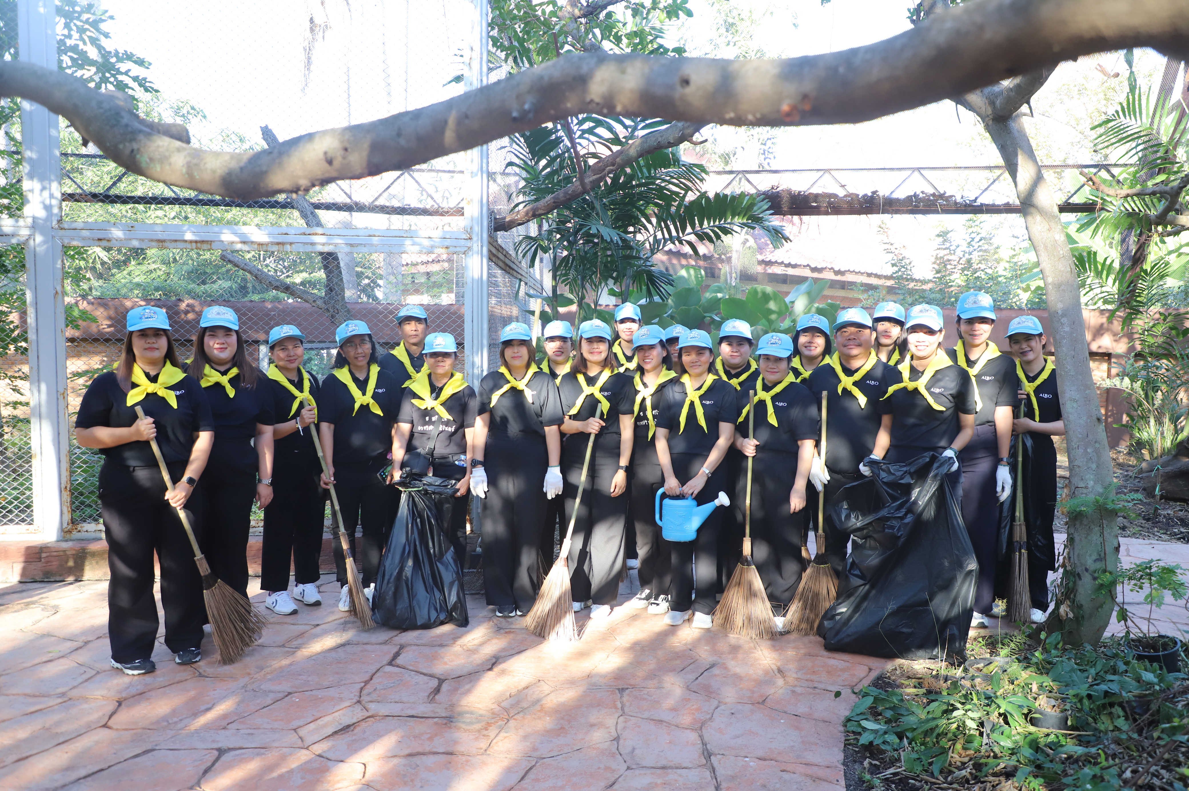 title - ส.ป.ก. เข้าร่วมโครงการจิตอาสาพัฒนา กระทรวงเกษตรและสหกรณ์ “เราทำความดี ด้วยหัวใจ” เนื่องในโอกาสวันคล้ายวันพระบรมราชสมภพ พระบาทสมเด็จพระบรมชนกาธิเบศร มหาภูมิพลอดุลยเดชมหาราช บรมนาถบพิตร วันชาติ และวันพ่อแห่งชาติ 5 ธันวาคม 2568